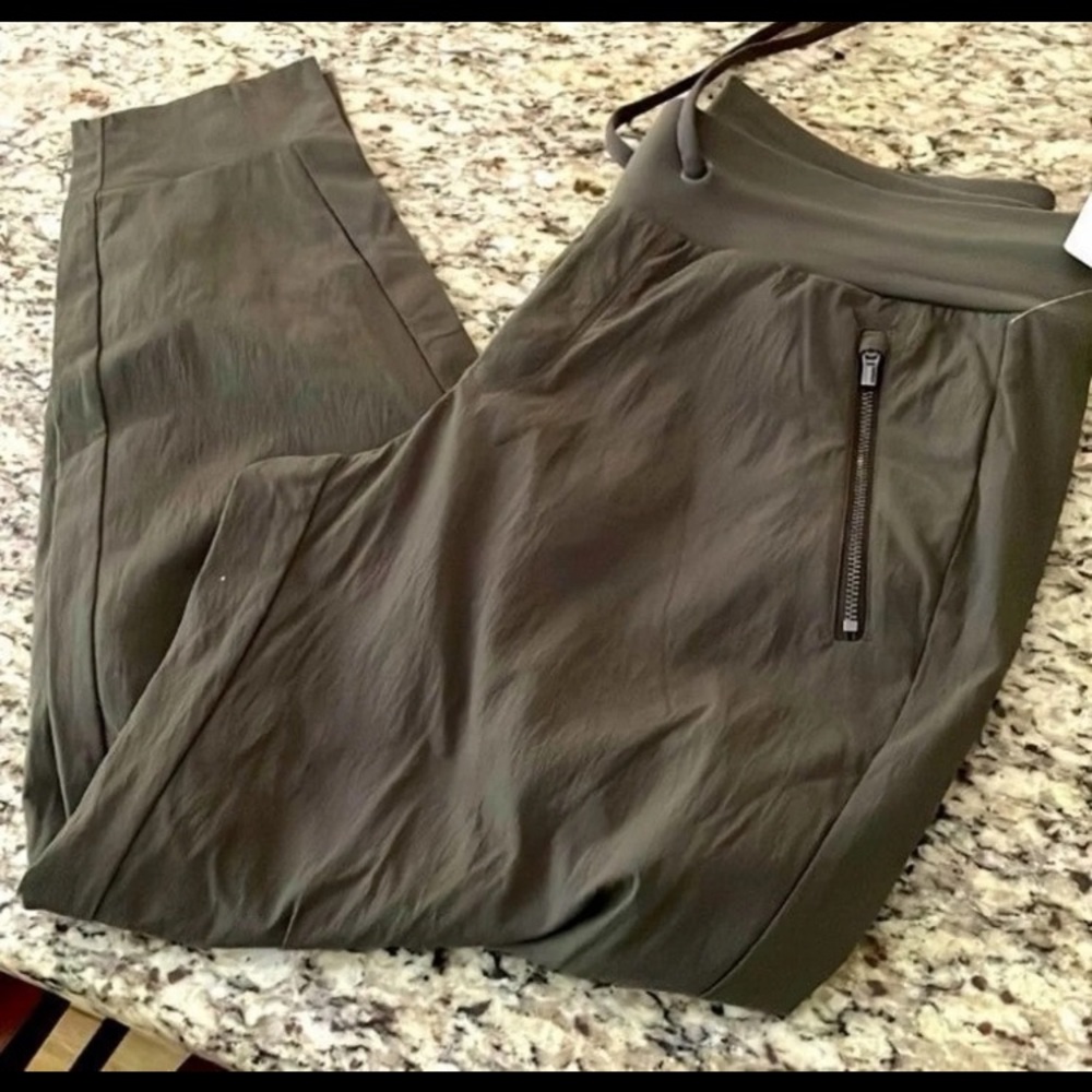 New w/ Tags Trekkie North Jogger Size
